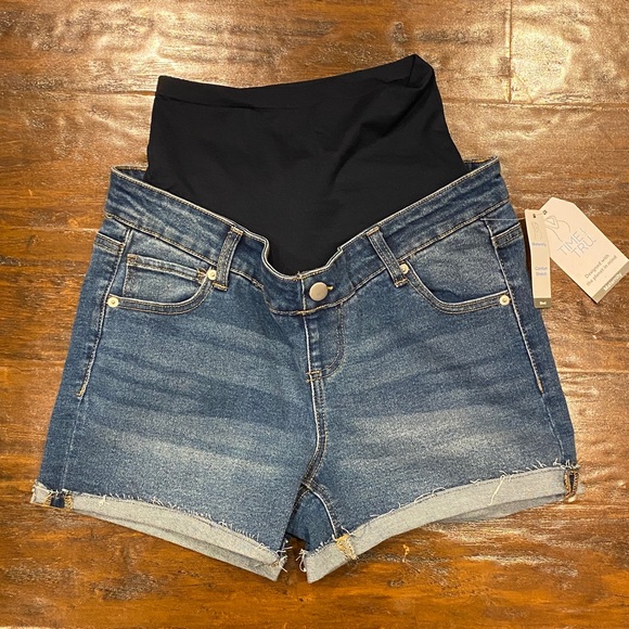 Time and Tru Pants - NWT Time & Tru Stretch Roll Cuff Women's Maternity Denim Shorts Size Small (4-6)